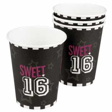 Thema sweet 16 kartonnen bekers 6 stuks